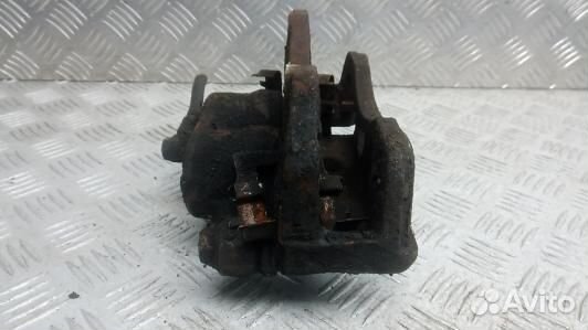 Суппорт тормозной передний правый citroen C-crosser (8OK20N701)