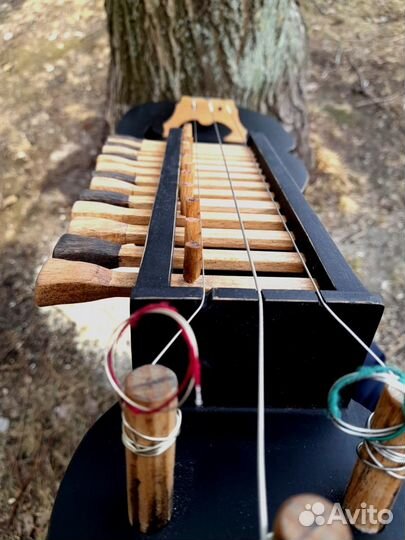 Морахарпа / Никельхарпа) шведская клавишная лира