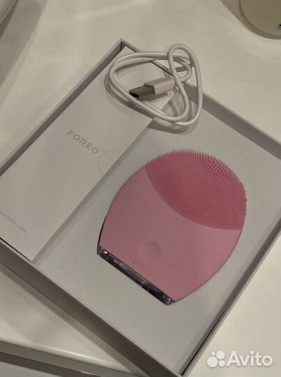 Прибор для массажа и очищения лица Foreo Luna 2