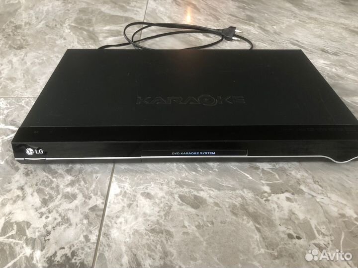 Караоке Dvd плеер LG DKS-7100