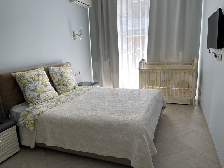 2-к. квартира, 85 м², 1/3 эт.