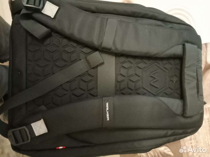 Школьный рюкзак для ноутбука