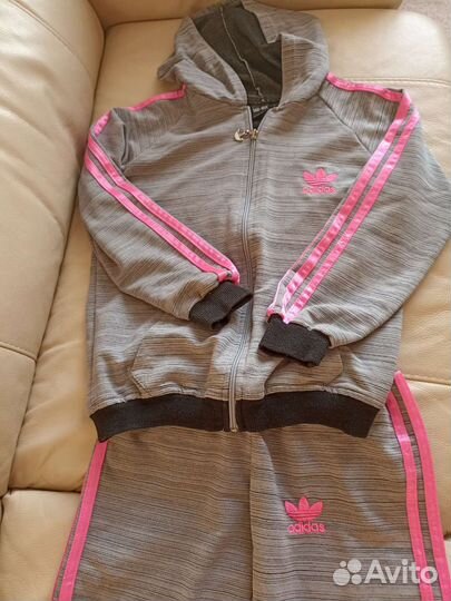 Спортивный костюм adidas для девочек