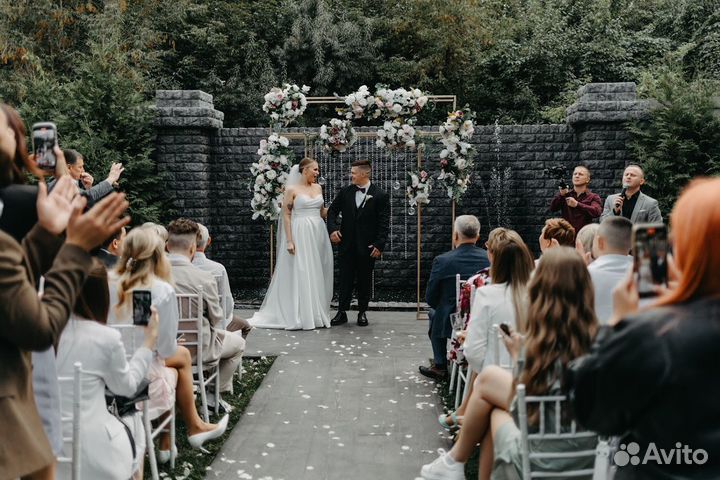 Ведущий тамада на свадьбу