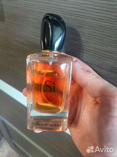 Духи Si от Giorgio Armani