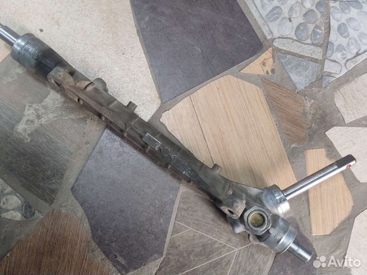 Рулевая рейка Nissan tiida правый руль