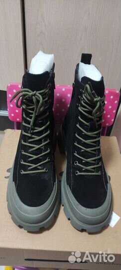Ботинки женские