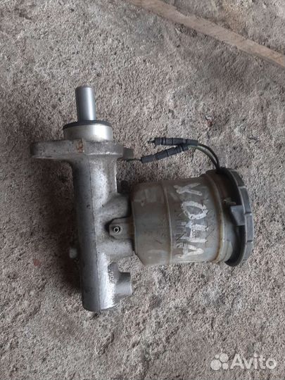 Главный тормозной цилиндр Honda Accord 5