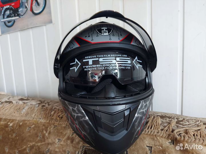 Мотошлем,интеграл,М,57-58см. Новый