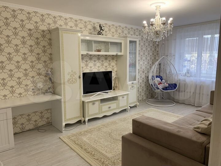2-к. квартира, 66 м², 10/10 эт.