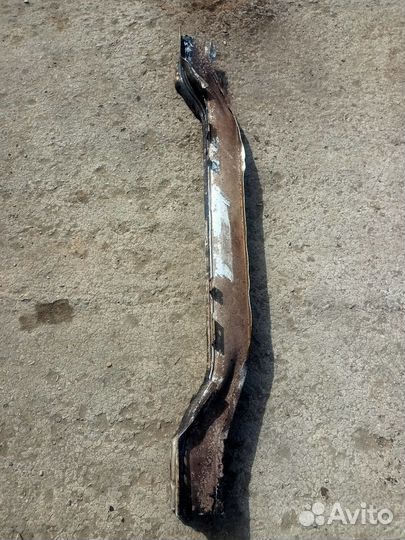 Задний усилитель бампера Opel Astra H