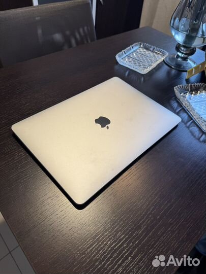 Apple macbook air m1 13 8/256 Сильвер