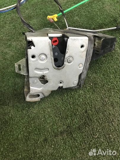 Замок двери задний правый Bmw 5-Series E39 M54B25