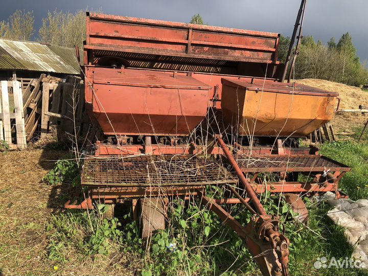 Картофелесажалка 4 рядная