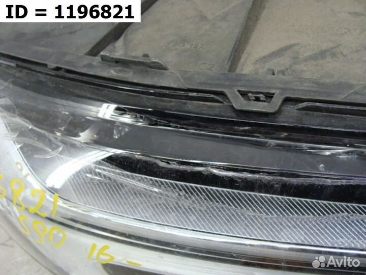 Фара правая Volvo S90