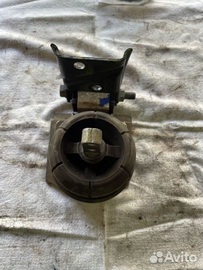 Подушка- опора МКПП шаран 5ст- ка