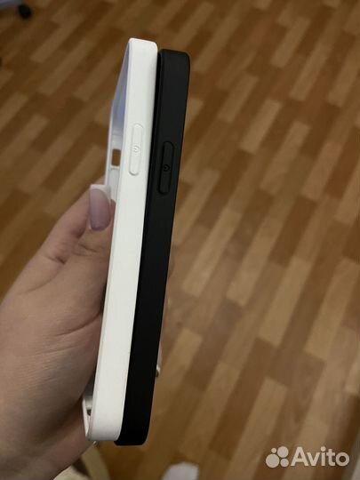 Чехол на iPhone 12