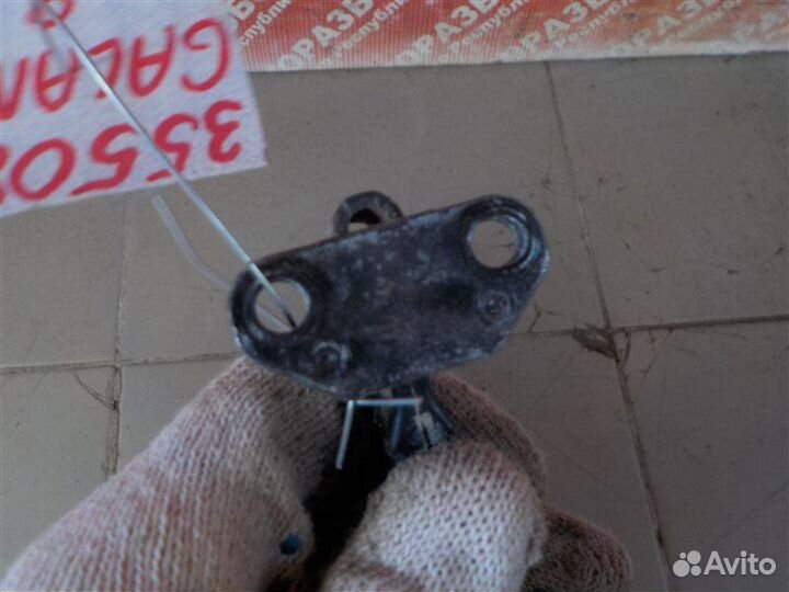 Ограничитель двери задний правый Mitsubishi Galant