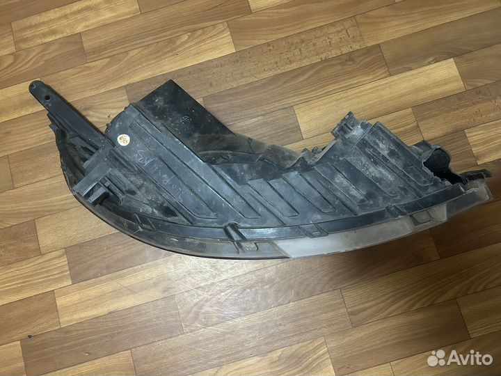 Фара правая оригинальгая Kia rio3