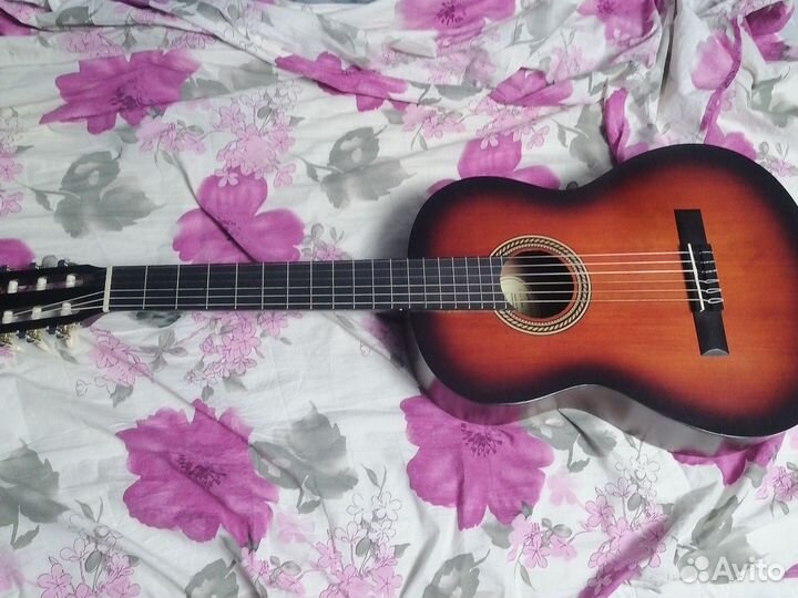 Гитара valencia