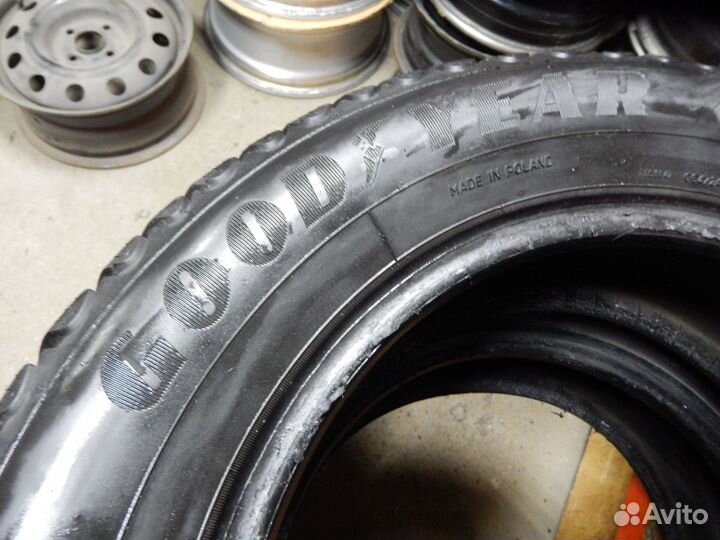 Goodyear Ultragrip Ice Arctic 195/65 R15