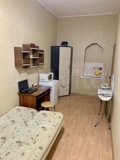 Комната 14 м² в 6-к., 3/3 эт.