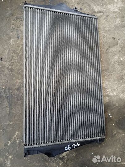 Интеркуллер Вольво Хс90