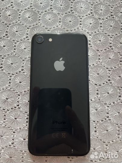 iPhone 8, 64 ГБ