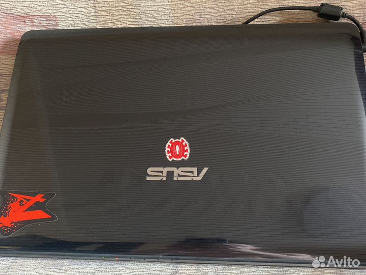 Ноутбук asus
