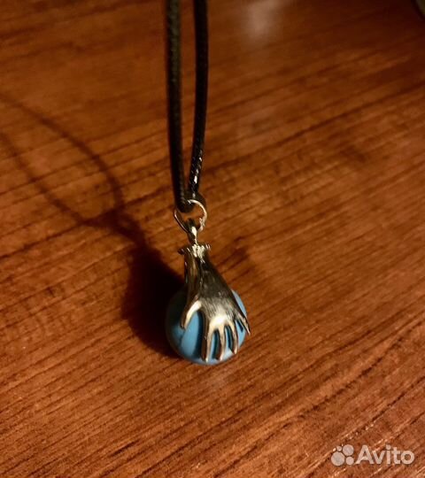 Подвеска со шнурком