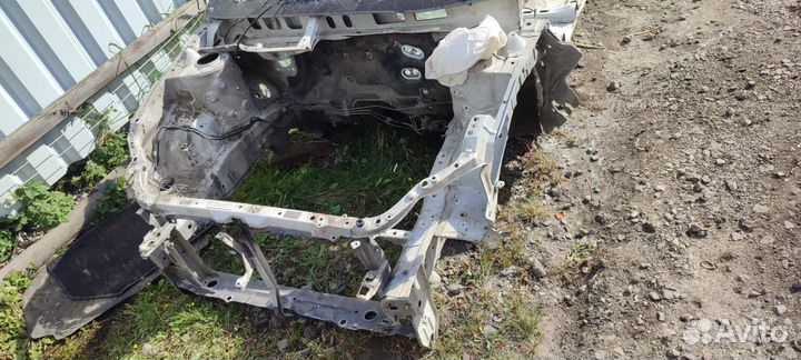 Передняя часть Toyota caldina 241-246