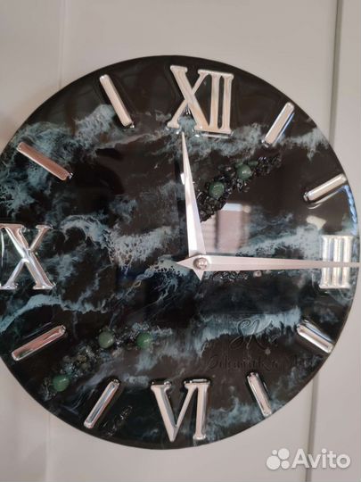Часы настенные ручной работы. Из эпоксидной смолы