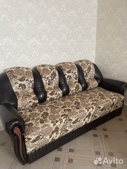 Диван с креслами