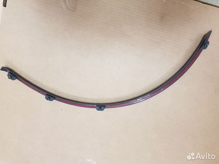 Накладка заднего крыла левого Renault 8200419797