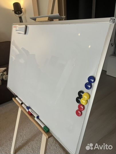 Магнитная доска с мольбертом