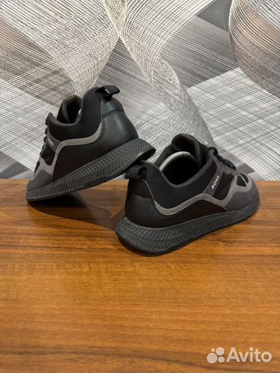 Кроссовки Hugo boss размер 44