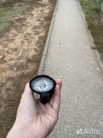 Фонарь на велосипед