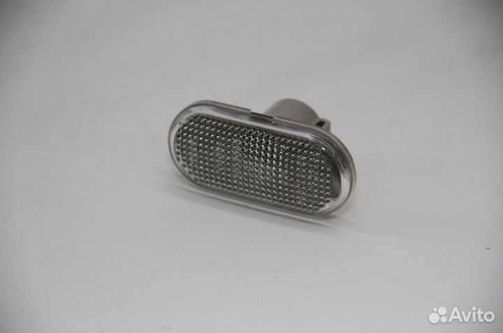 Повторитель поворота Логан / Ларгус