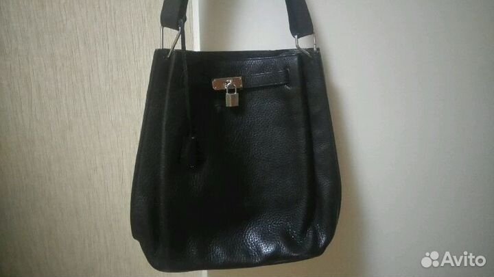 Продам женскую сумку