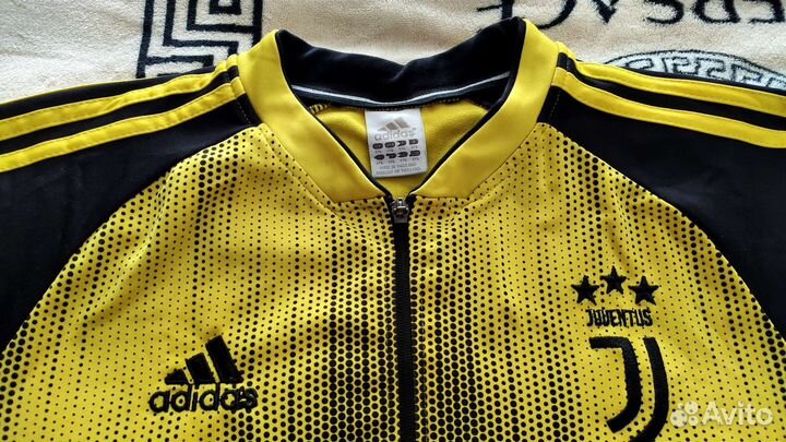 Спортивный костюм на подростка