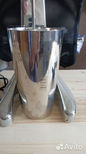 Шейкер для коктейлей электрический