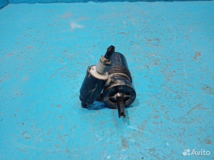 Насос омывателя Nissan Note E11 HR16DE 2008