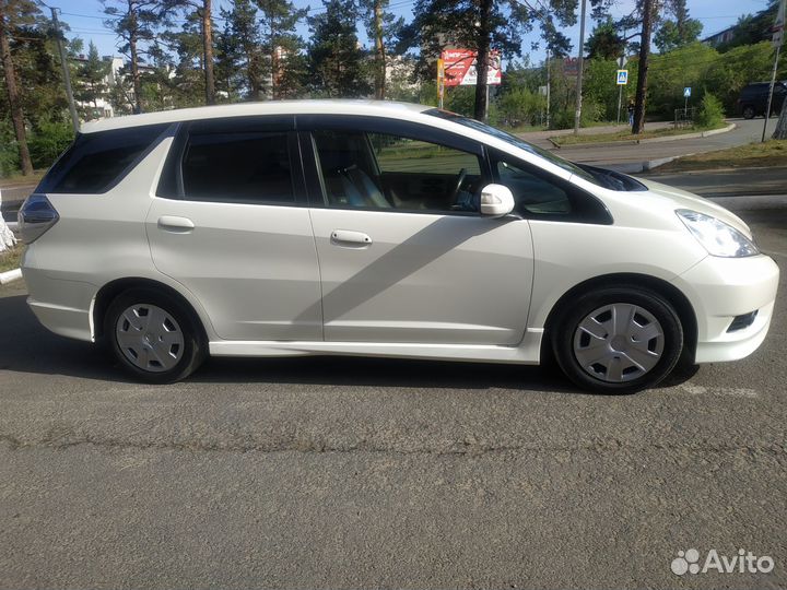 Honda Fit Shuttle 1.3 CVT, 2012, 102 000 км