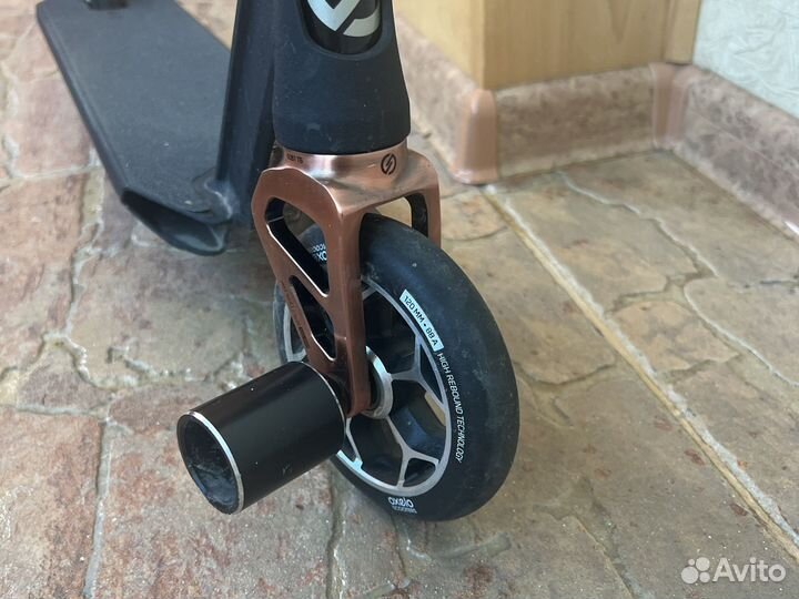 Трюковый самокат Oxelo Freestyle MF 3.6 V5