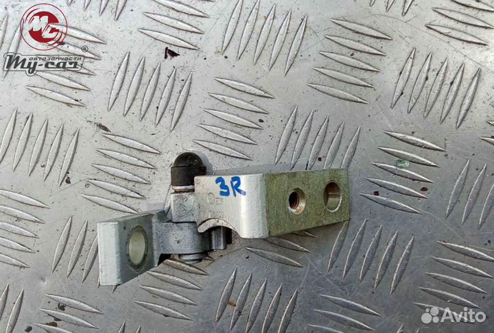 Петля двери задней правой volkswagen passat b5 рестайлинг (2000-2005) 2.0 nn