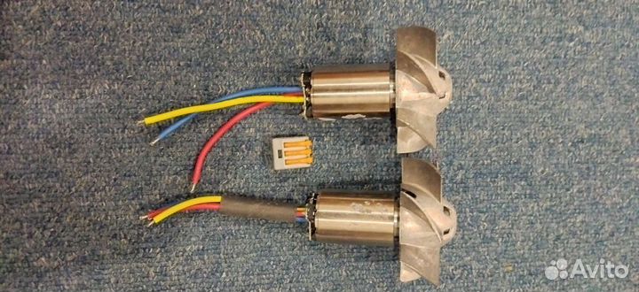 Двигатель с крыльчаткой (12v)