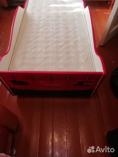 Кровать машина для мальчика с матрасом