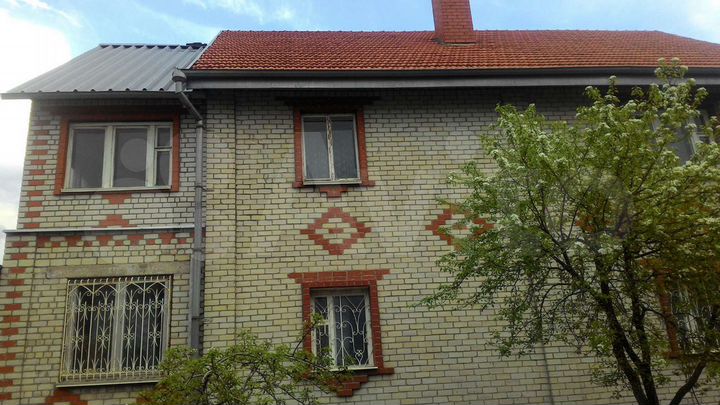 Коттедж 178 м² на участке 12,5 сот.