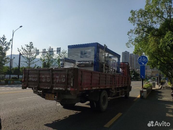 Станок для производства пищевых контейнеров RX-550