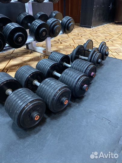 Продам гантели